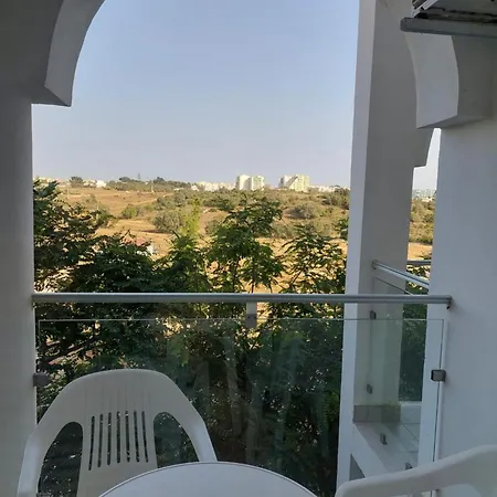 White Light Terrace Flat