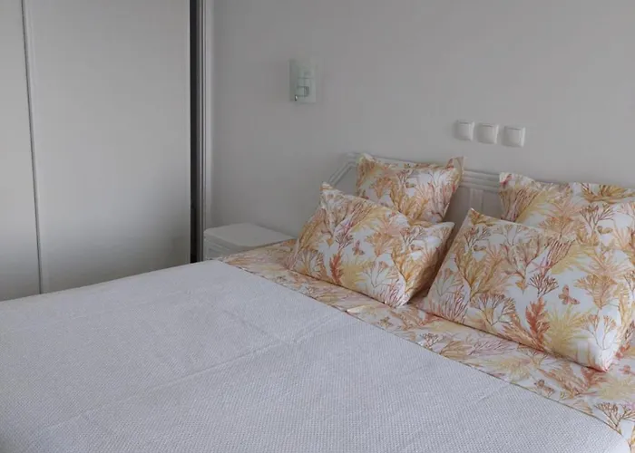 White Light Terrace Flat